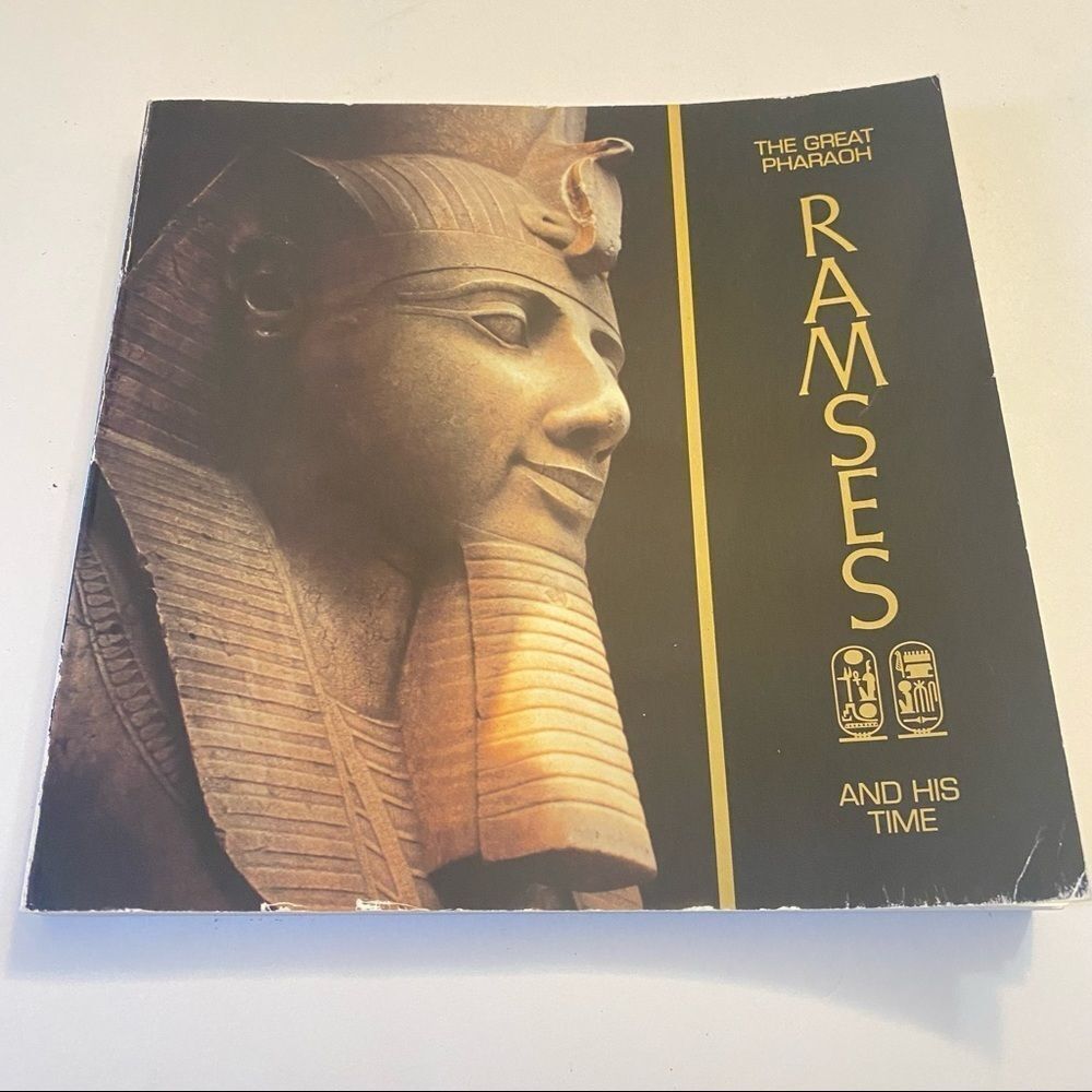 The Great Pharaoh Ramses and his Time trade paperback 1985​​​​​